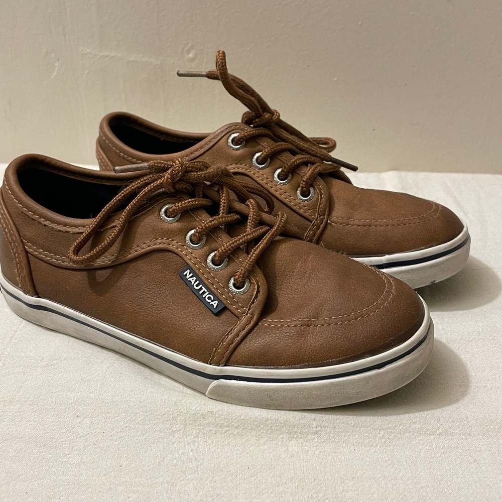 Nautica Kids Size 13 Brown Faux Leather Lace Up Casual Sneakers Shoes